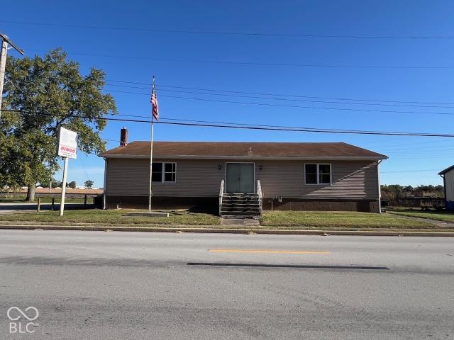 822 E Main