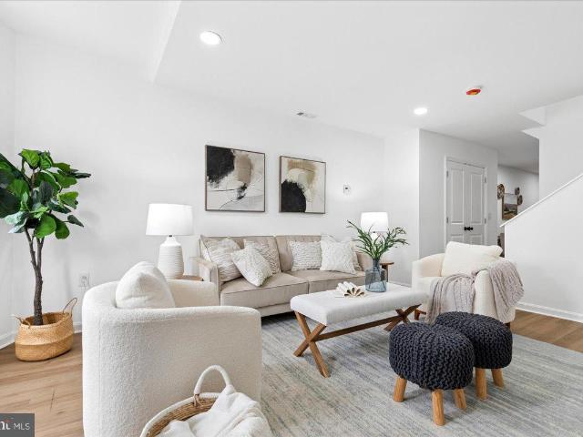 822 E North Ave, Baltimore, MD 21202 | MLS #MDBA2211