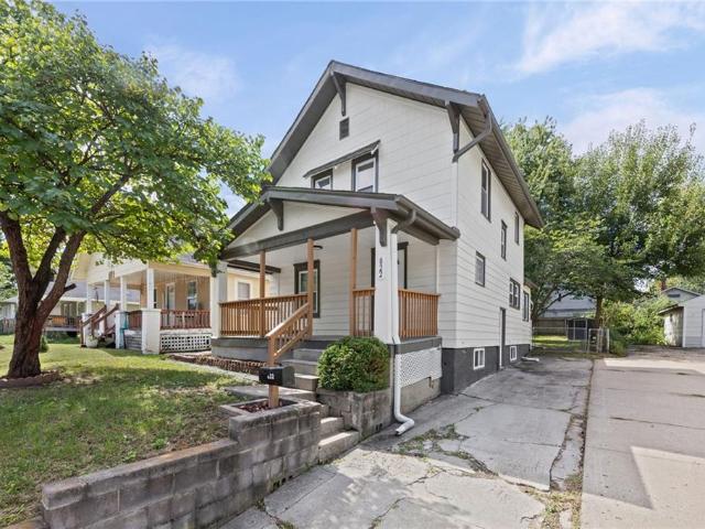 822 S Hardy Avenue