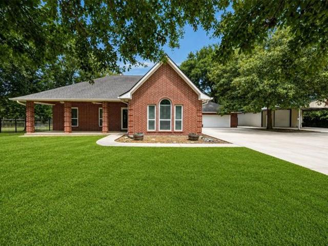 822 Sentinel Oaks, Pinehurst, TX 77362