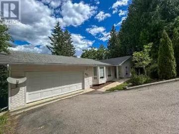 822 Richards West Street, Nelson, BC, V1L 6E3 house for sale.