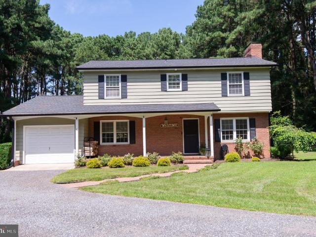 8235 Ingleton Circle