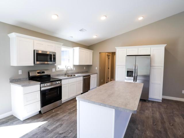 8238 Moidore Drive NW