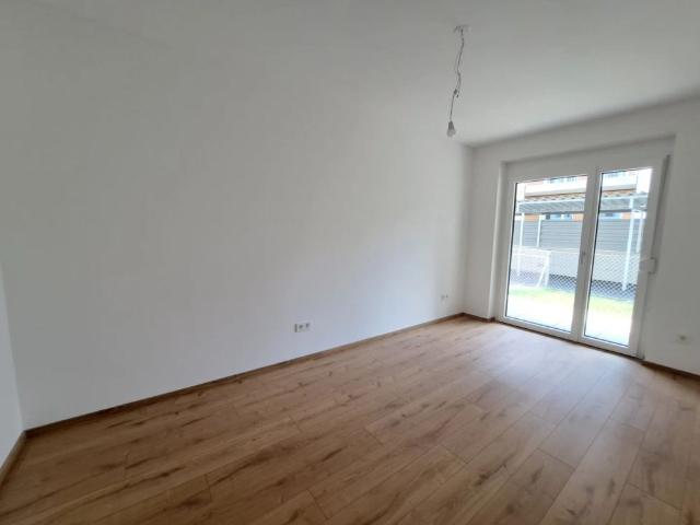 8230, Hartberg