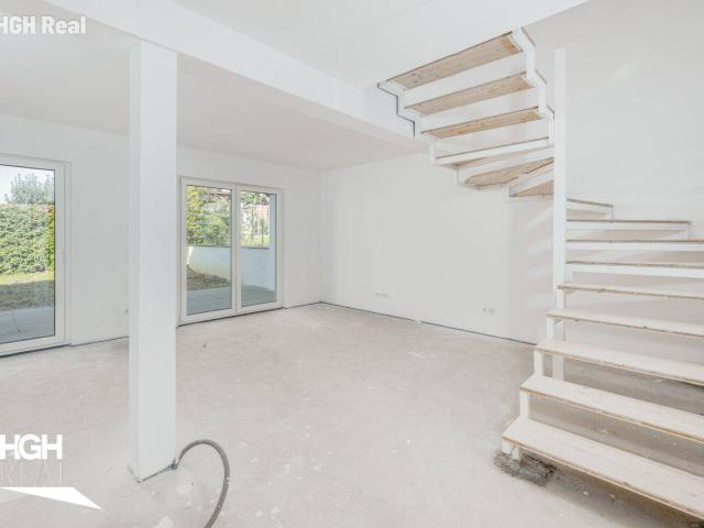 8230 Schölbing bei Hartberg: Belagsfertiges Reihenhaus zum leistbaren Preis 4 Zimmer mit Balkon, Terrasse und Garten
