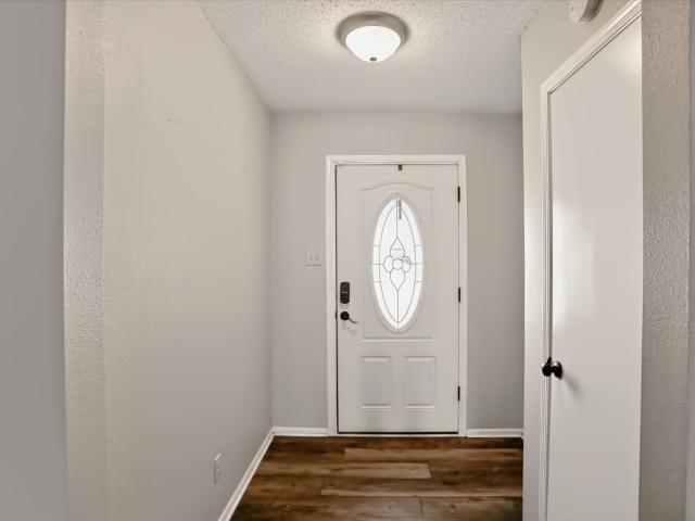 8233 Crackling Lane