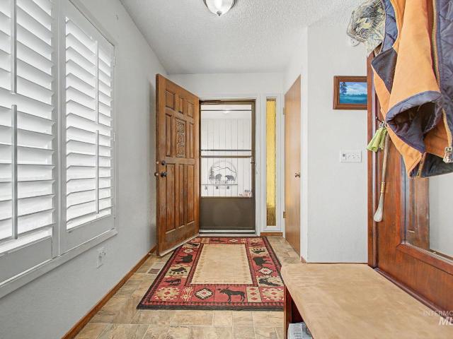 823 Grelle Dr
