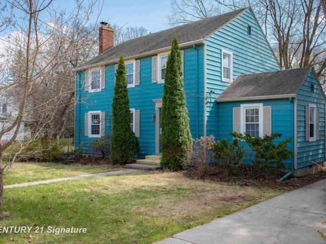 823 W Superior St, Alma, MI 48801