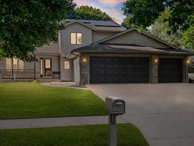823 Windhill St, Onalaska, WI 54650