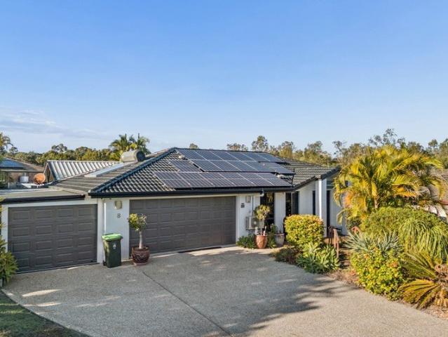 823sqm. Pool. Space. Stretton Catchment. This One Has It All