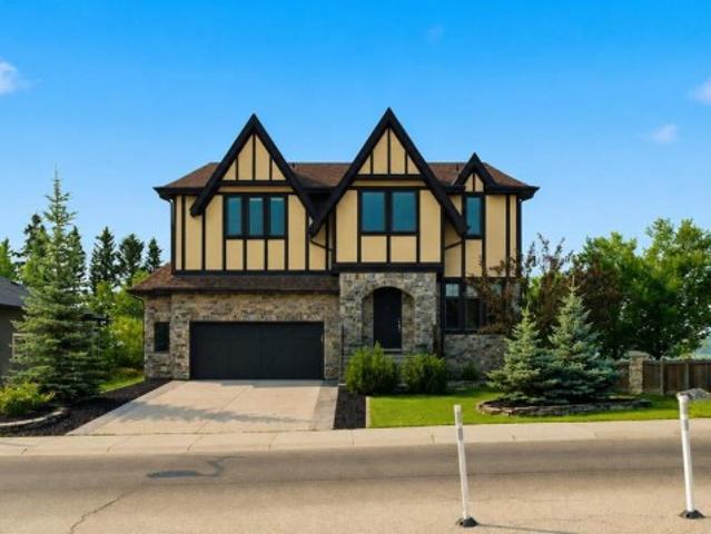 8243 Fortress Drive Sw, Calgary, AB, T3H 0T8 house for sale | Listing ID A2336 | Royal LePage