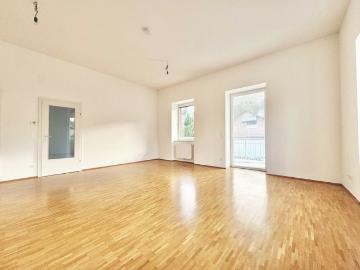 8243 PINGGAU | BALKONTRAUM | HELLE 2 ZIMMER | AUTOSTELLPLATZ INKLUSIVE | OPTIMALE RAUMAUFTEILUNG | TOPLAGE