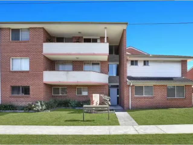 8/24 26 Daisy Street, Fairy Meadow Apartment for rent Listed.