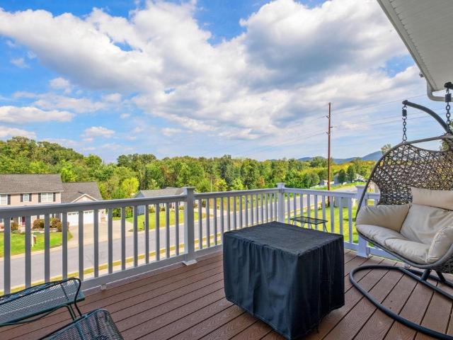 824 Carson Cir