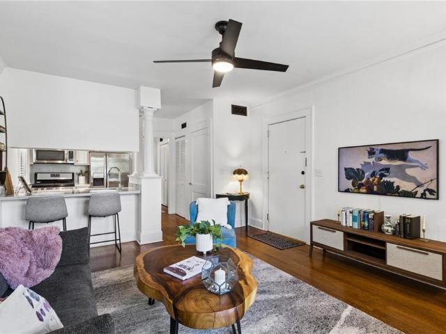 824 Greenwood Avenue NE 11