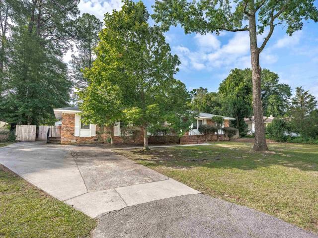 824 Fairwood Drive