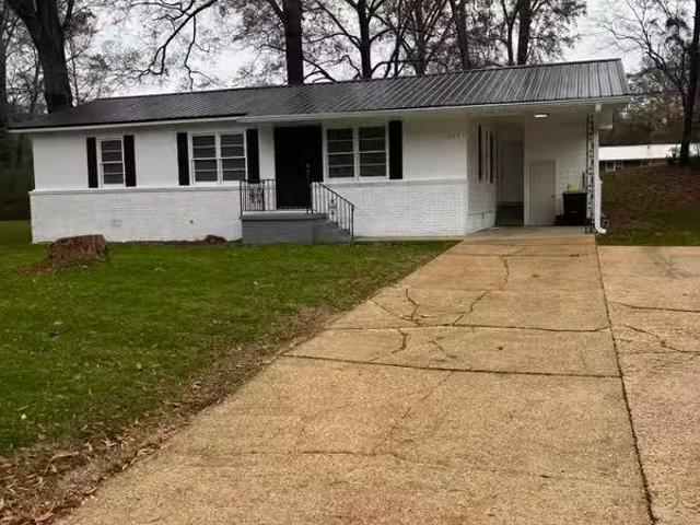 824 MAGNOLIA DR, SYLACAUGA, AL 35150