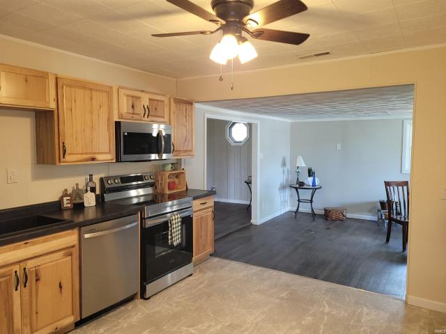 824 S 15th Street