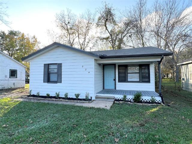 824 South Anderson St, 2 beds, 1 full bath