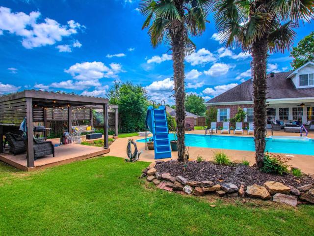 824 Sedgefield Drive