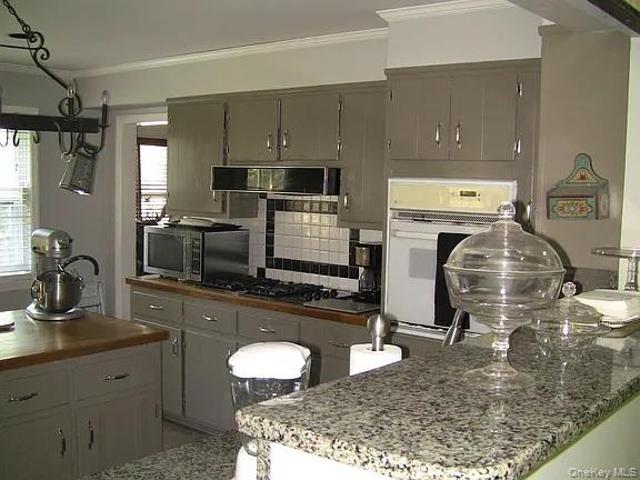 824 Peenpack Trail