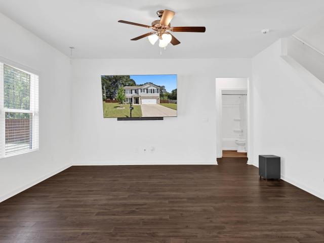 824 Valley Circle