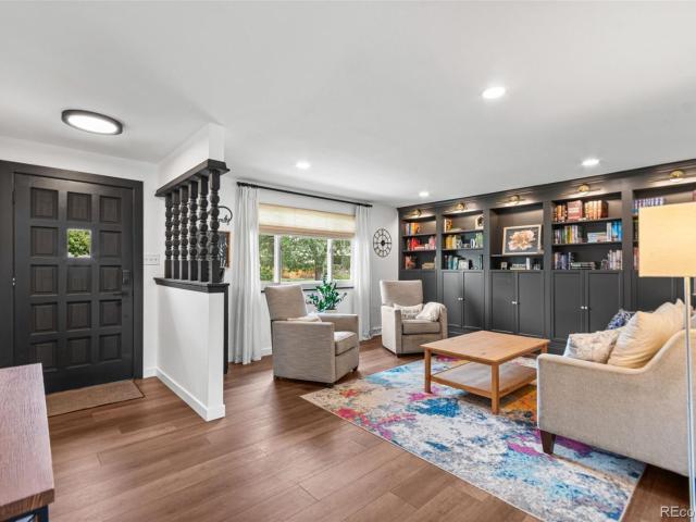 8257 Yarrow Court
