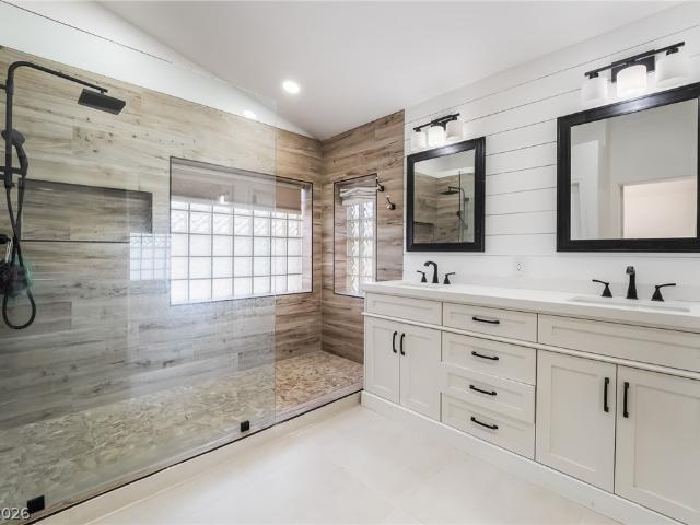 8253 Ruby Mountain Way