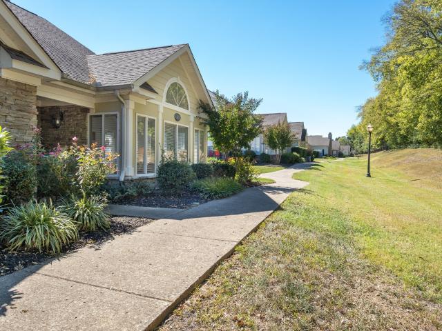 825 Browns Ln # 602