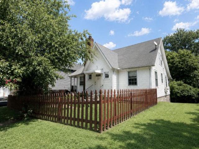 825 Gracey Ave