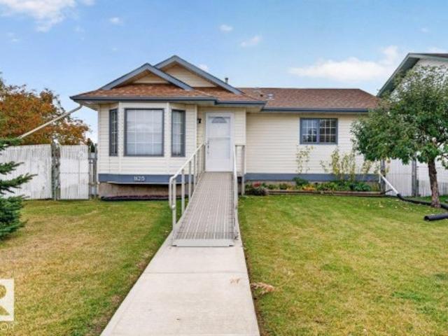 825 Grandin Drive, Morinville, AB, T8R 1C7 house for sale | Listing ID E4512 | Royal LePage