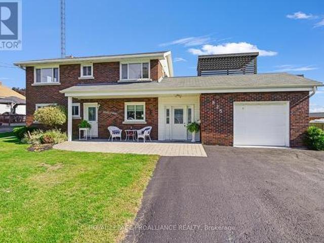 825 Joseph Street, Edwardsburgh/Cardinal, ON, K0E 1E0 house for sale | Listing ID X13632 | Royal LePage