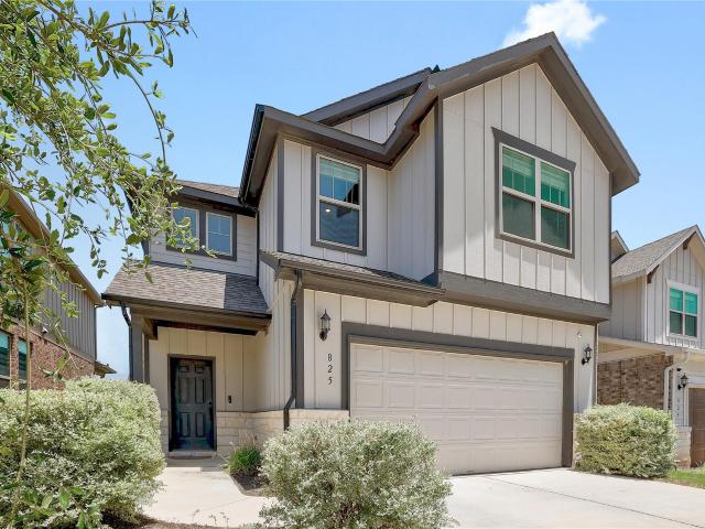 825 Olinda Way