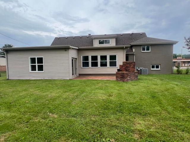 825 N Main Street