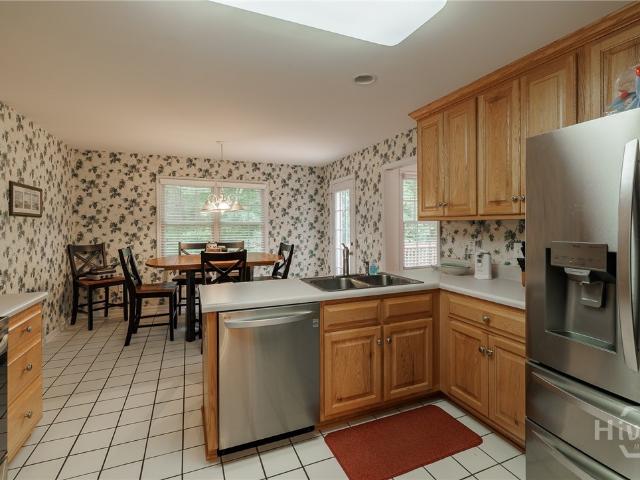 825 Saint Ives Lane