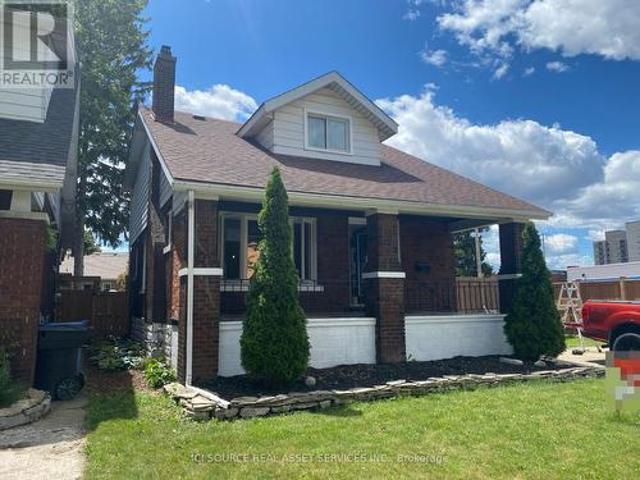 825 Raymo Road, Windsor, ON, N8Y 4A5 house for sale | Listing ID X13570 | Royal LePage