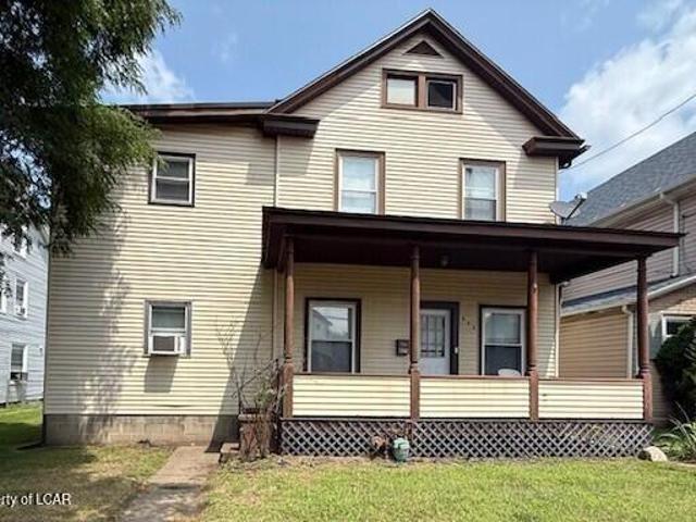 825 W Front