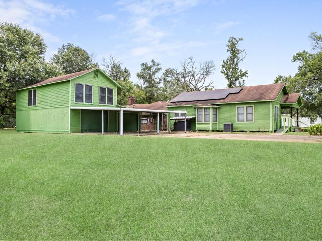 8265 Maple St, Orange, TX 77632 | MLS #50806
