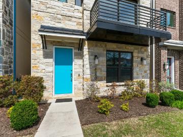 8260 Laflin Lane, Dallas, US, TX