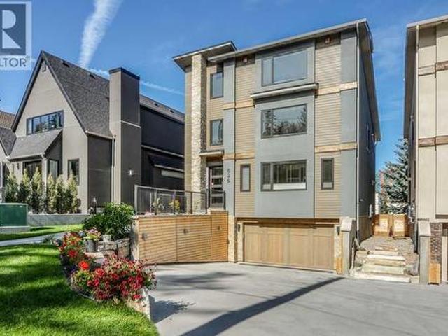 826 Durham Avenue Sw, Calgary, AB, T2T 5R2 house for sale | Listing ID A2336 | Royal LePage