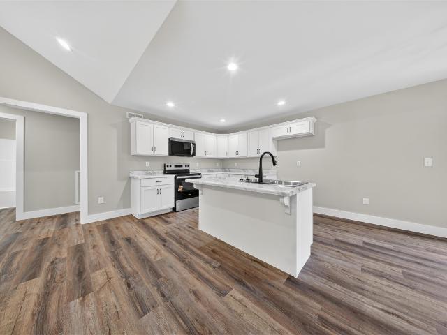 826 E 1st Street