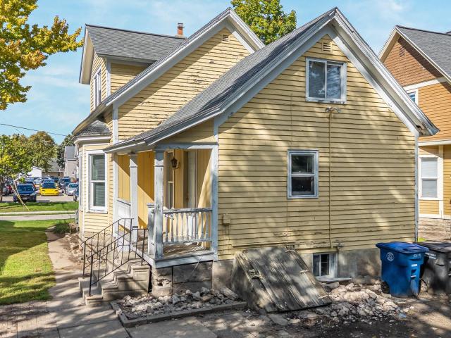 826 mckinley street