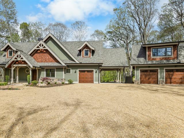 826 New Settlers Way