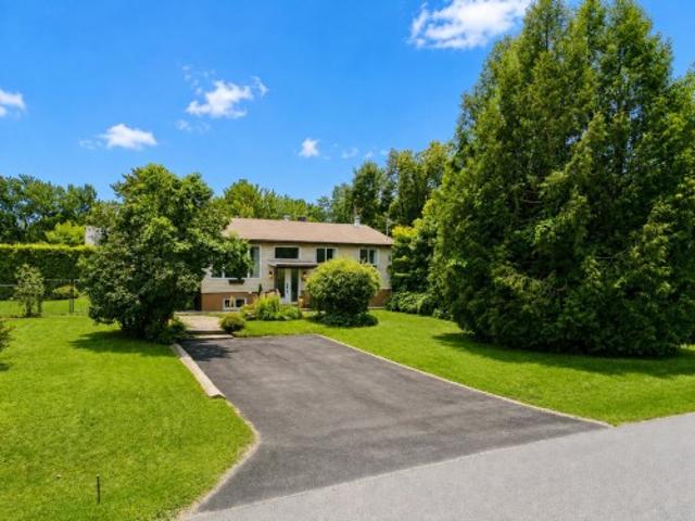 826 Rue Des Pâquerettes, Mascouche, QC, J7L 3A2 house for sale | Listing ID 11842 | Royal LePage