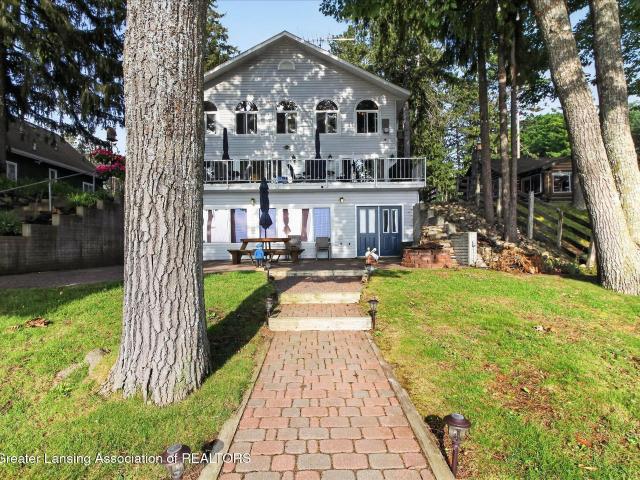 8274 W Higgins Lake Drive