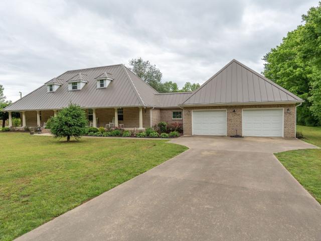 8276 Middle Butler Rd