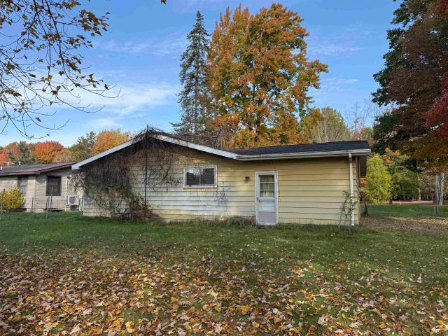 8273 Long Lake Road
