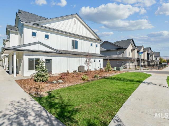 8273 W Latte Ln
