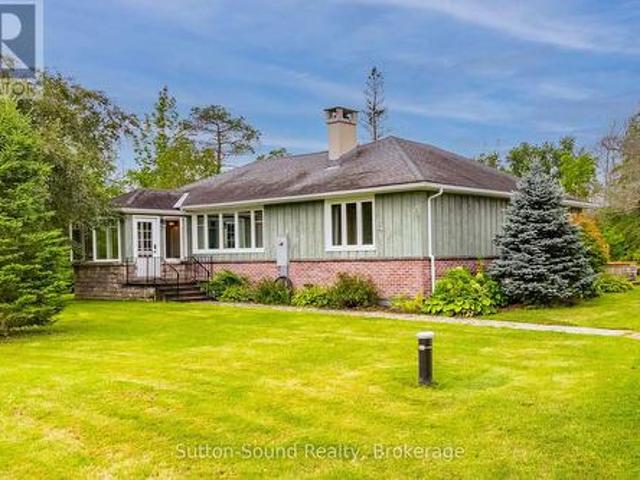 827 13Th Street W, Georgian Bluffs, ON, N4K 6V5 house for sale | Listing ID X13720 | Royal LePage