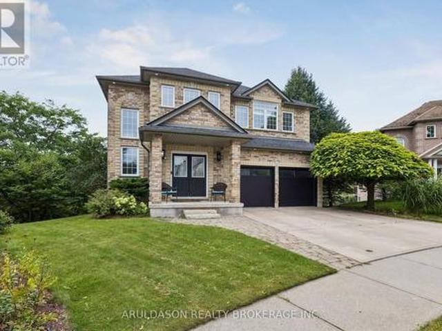827 Grey Alder Court, Waterloo, ON, N2V 2P2 house for sale | Listing ID X13799 | Royal LePage